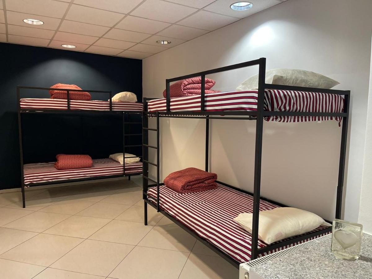 Hostel Matteo Prisztina Zewnętrze zdjęcie